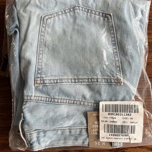 Madewell Curvy Perfect Vintage Jean - Picture 3 of 6